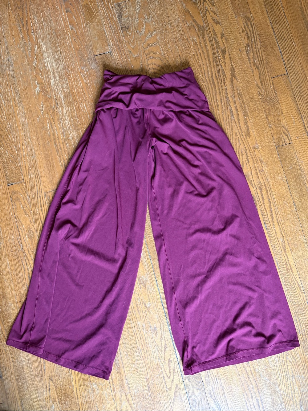 Offline by Aerie Real Me Super Wide Leg Pants Burgundy Size M